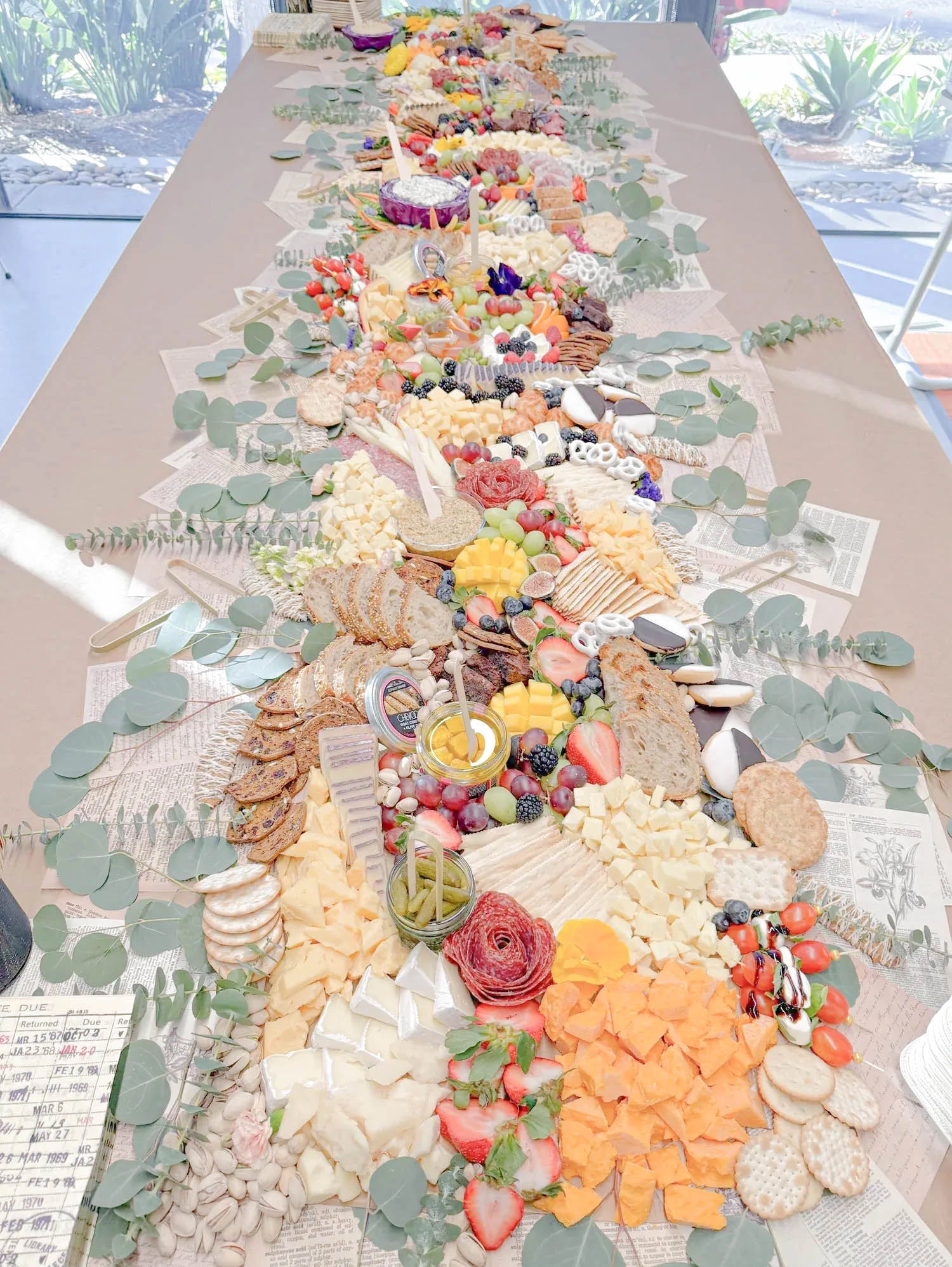 Charcuterie Grazing Tables - Fork and Flare